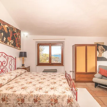 Erica Vista Mare * La Maddalena (Sassari)